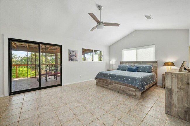 Building Photo - 5511 Arroyo Rd