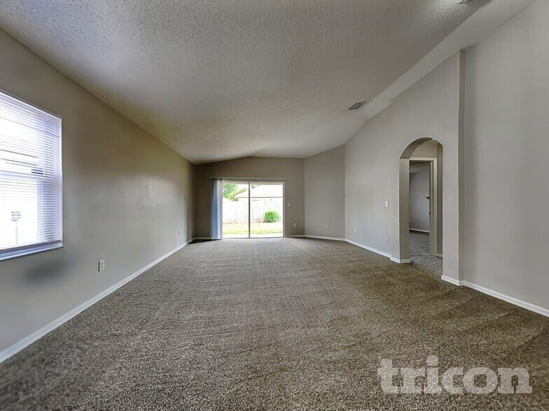 Building Photo - 4307 Country Hills Blvd