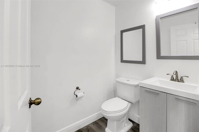 Building Photo - 13505 SW 122nd Ave