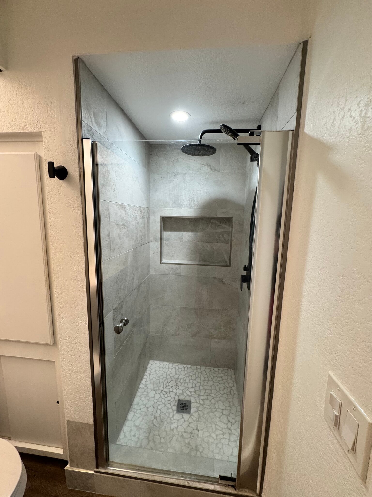 Building Photo - 22749 Lakeway Dr