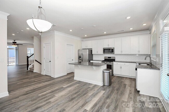 Building Photo - 10436 Glenmere Crk Cir