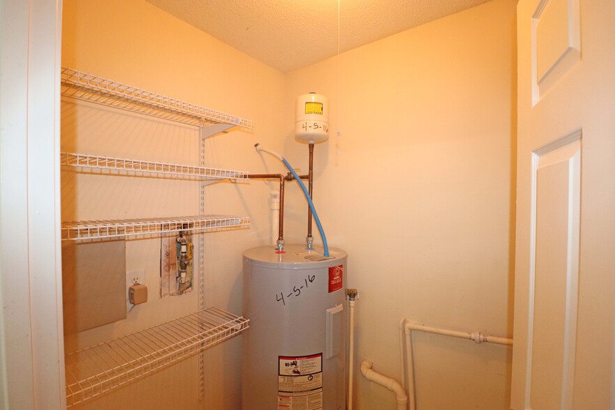 Pantry - 2500 Friedland Pl