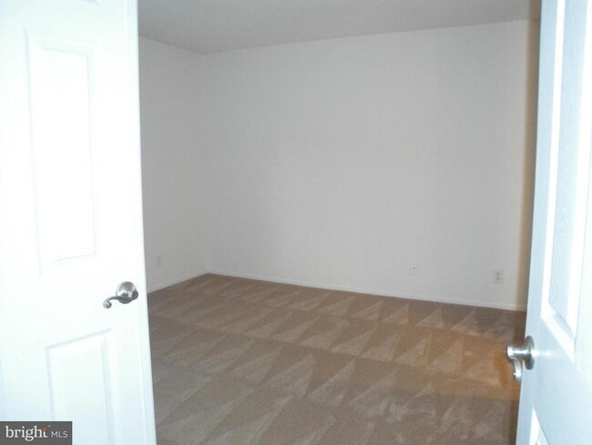 Building Photo - 8360 Greensboro Dr