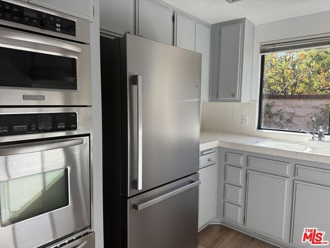 Building Photo - 4549 Alla Rd