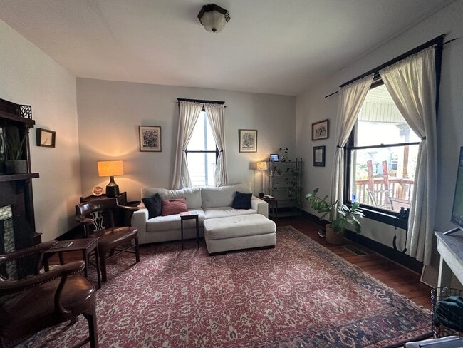 Building Photo - Sylvan Heights Victorian