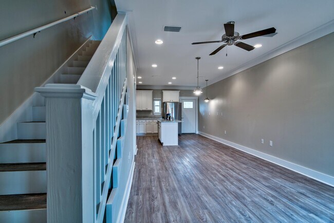 Building Photo - 135 N Sand Palm Rd