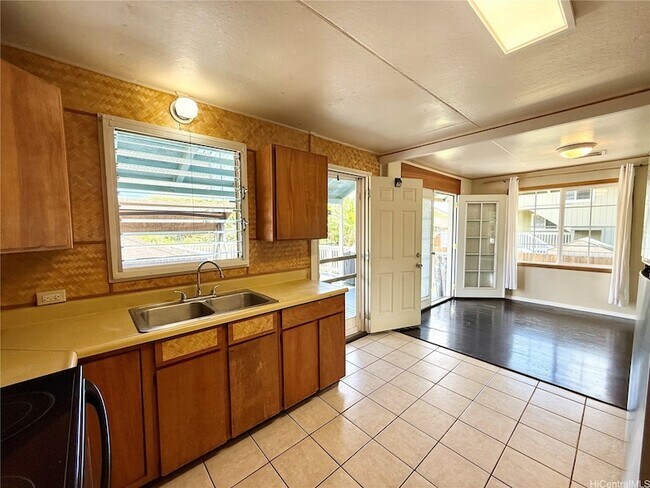 Building Photo - 66-561 Kamehameha Highway Unit
