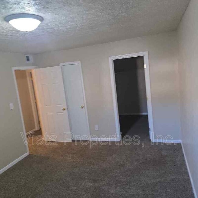 Building Photo - 4119 Glen Hill Manor Dr