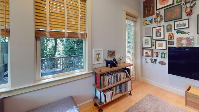 Building Photo - 76 Tamalpais-