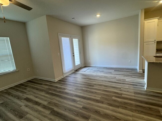 Building Photo - 234 Rooker Dr