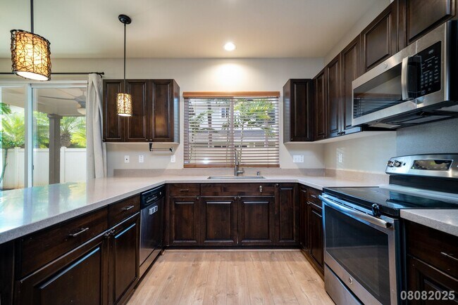 Building Photo - $4700.00 | 4BD/3BA Single Family Home In S...