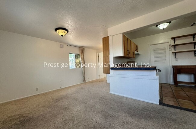 Building Photo - 3301 E Flower St