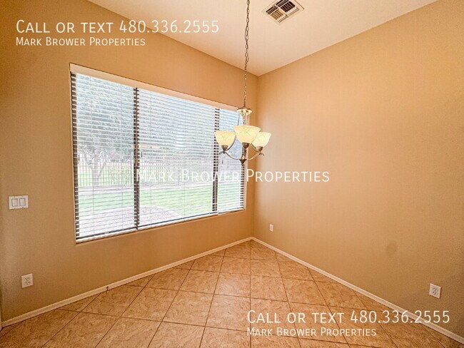 Building Photo - 1861 E Indigo Dr