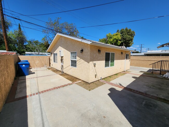ADU - 13863 Burton St