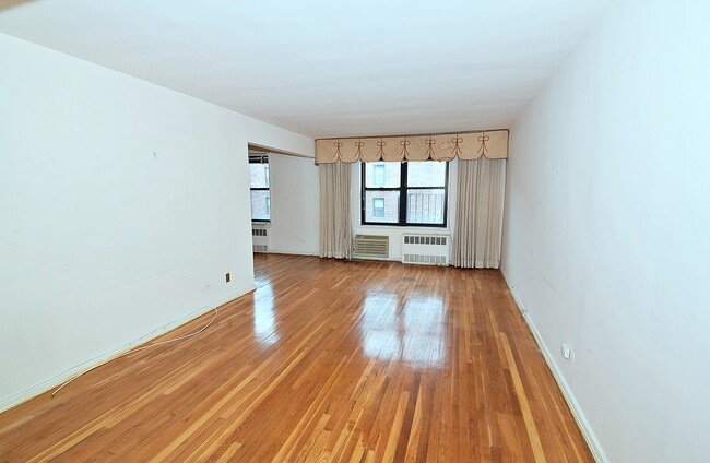 Building Photo - 224-24 Union Tpke