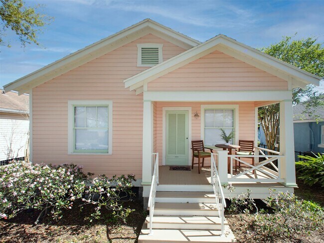 Building Photo - 5111 Ave Q 1/2