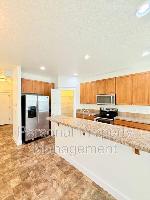 Building Photo - 3326 NW 47th Dr
