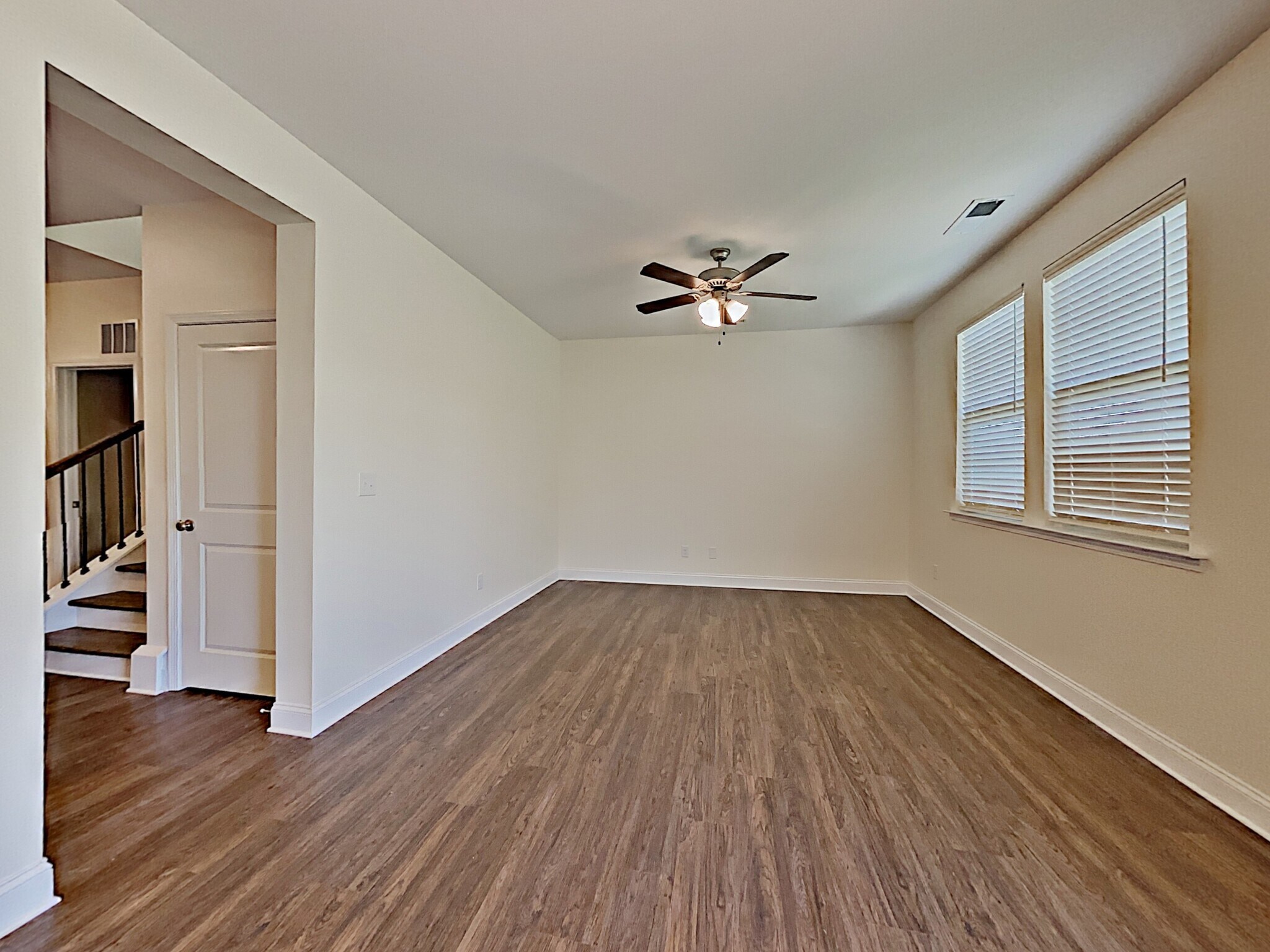 Building Photo - 807 Mary Beth Ct