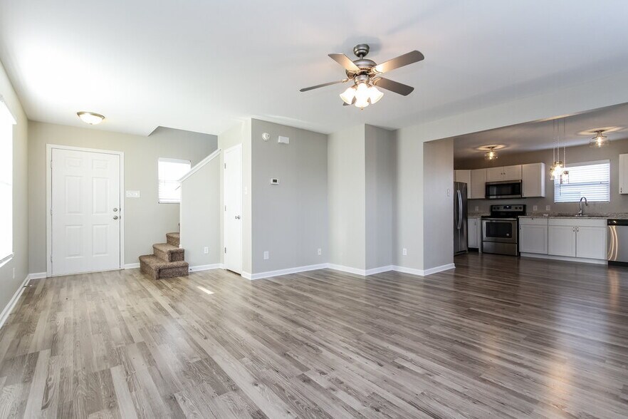 Building Photo - 1410 Dowell St