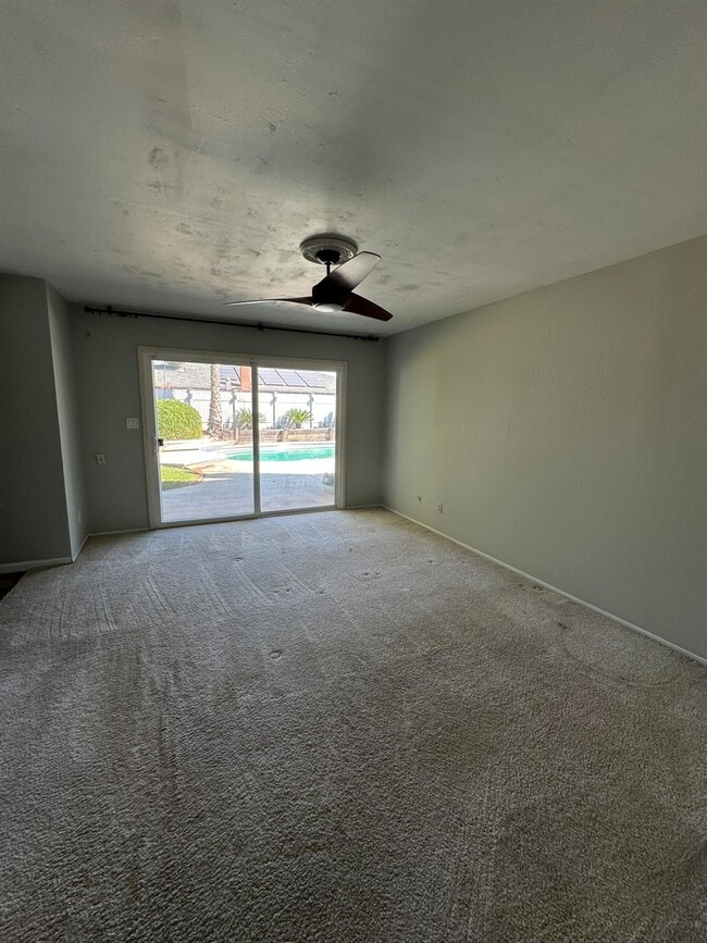 Building Photo - 1310 W Magill Ave