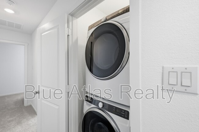 Building Photo - 12113 Steeplechase Dr