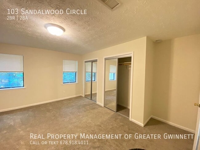 Building Photo - 103 Sandalwood Cir