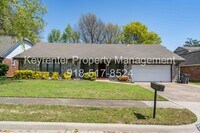 Building Photo - 3 Bed | 2 Bath in South Tulsa!