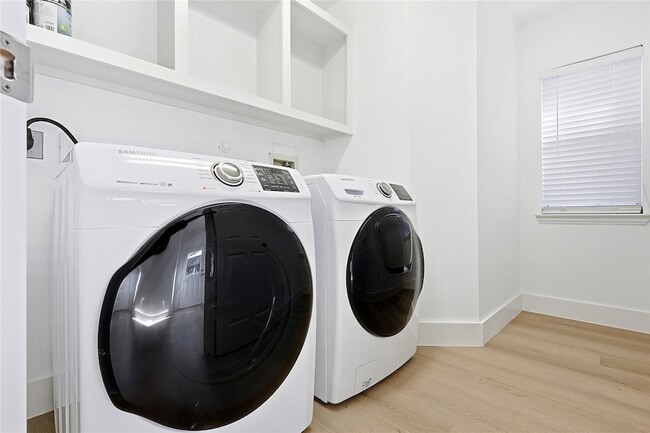 Building Photo - 7835 Stone Oak Ct