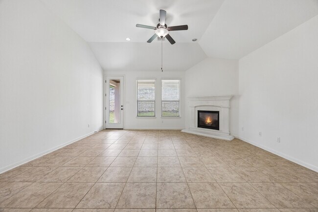 Building Photo - 14304 Senia Bend
