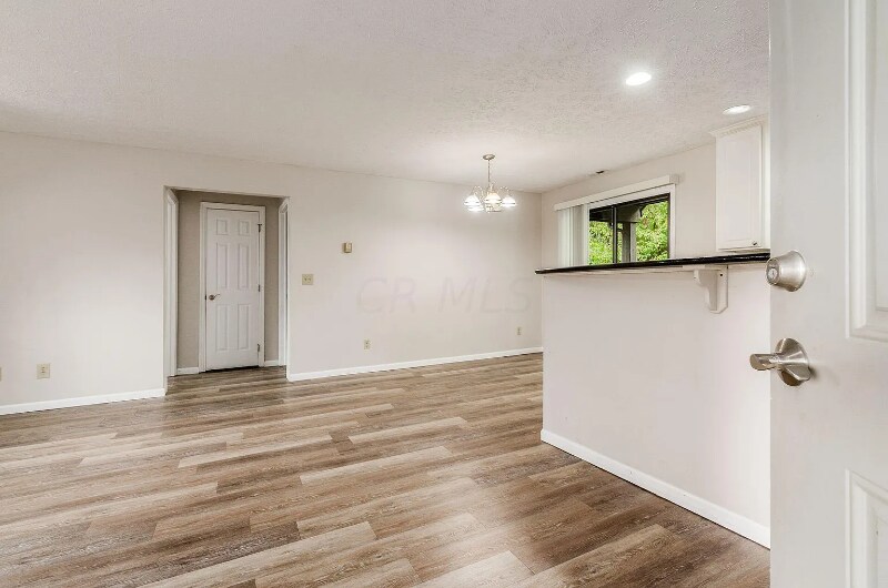 Building Photo - 5340 Darlington Rd