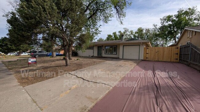 Building Photo - 435 Marian Dr