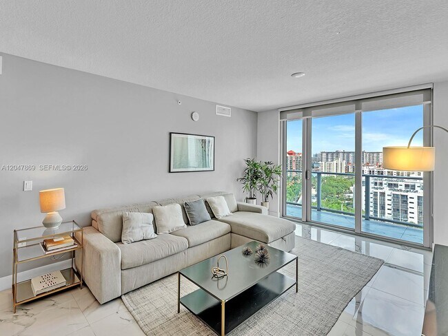 Building Photo - 300 Sunny Isles Blvd