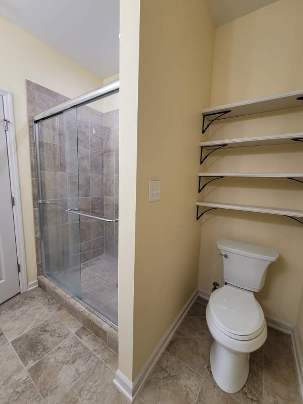 Building Photo - 5833 Kindley Dr