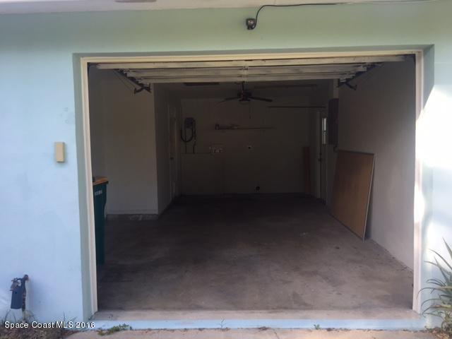 Building Photo - 1642 Pine Hill Dr