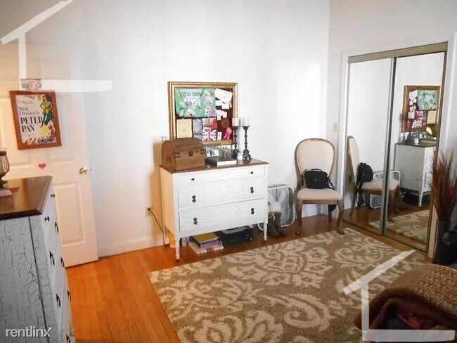 Building Photo - No Brokers Fee, Large Apartment in brighton, Heat, Hot Water Included, Eat-in Kitchen, Porch, Par...