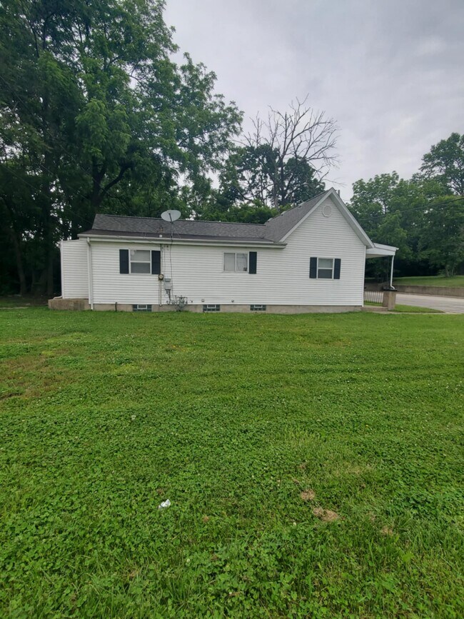 Building Photo - 1089 S Martin Luther King Jr Dr