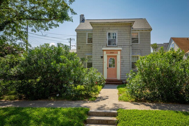 Building Photo - 2414 Arctic Ave