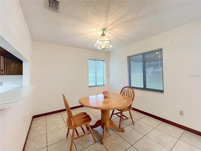 Building Photo - 4119 Waterview Loop