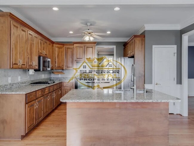 Building Photo - 116 Winding Wood Cir