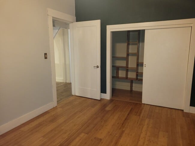 Building Photo - ALL UTILITIES INCLUDED - Country Home in the county on 1/2 Acre lot