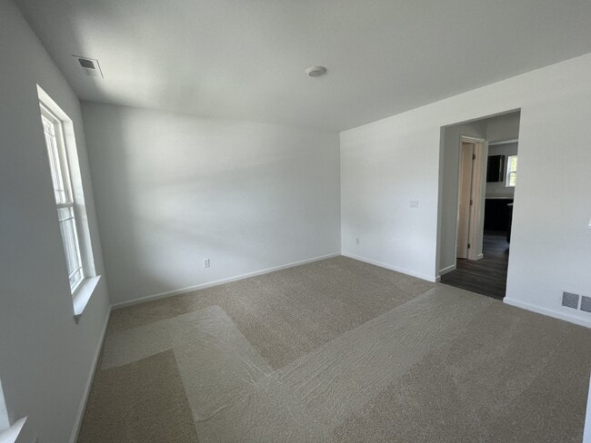 Building Photo - Home is currently for sale or rent.  If re...