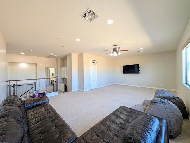 Building Photo - 27321 N Gidiyup Trail