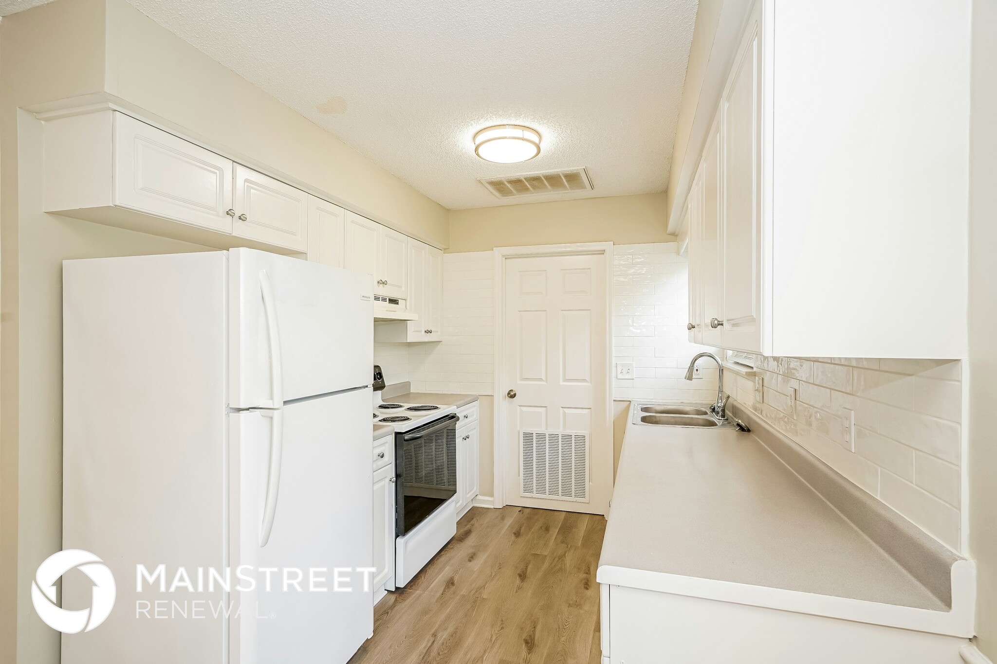 Building Photo - 421 Jonquil Ct