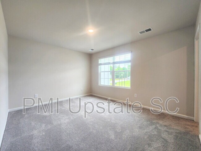 Building Photo - 810 Sandbach Rd
