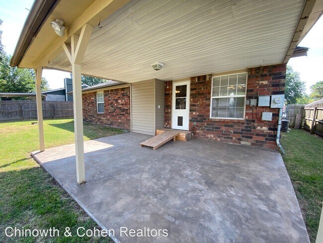 Building Photo - 3 br, 1.5 bath House - 1108 W Knoxville St