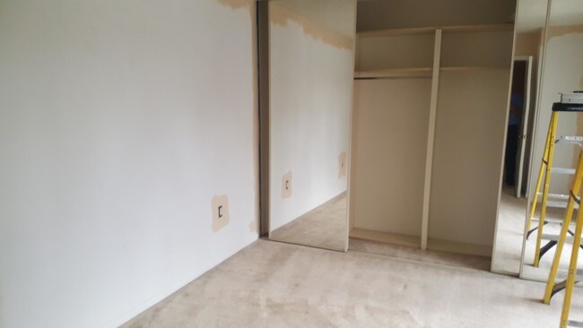 Building Photo - 2920 29th Ct