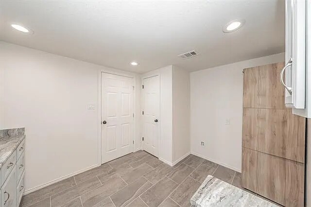 Building Photo - 193 Bass Rd