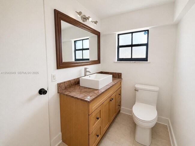 Building Photo - 401 NW 198th St