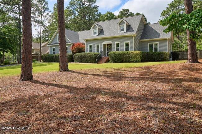 Building Photo - 209 Lazar Ln