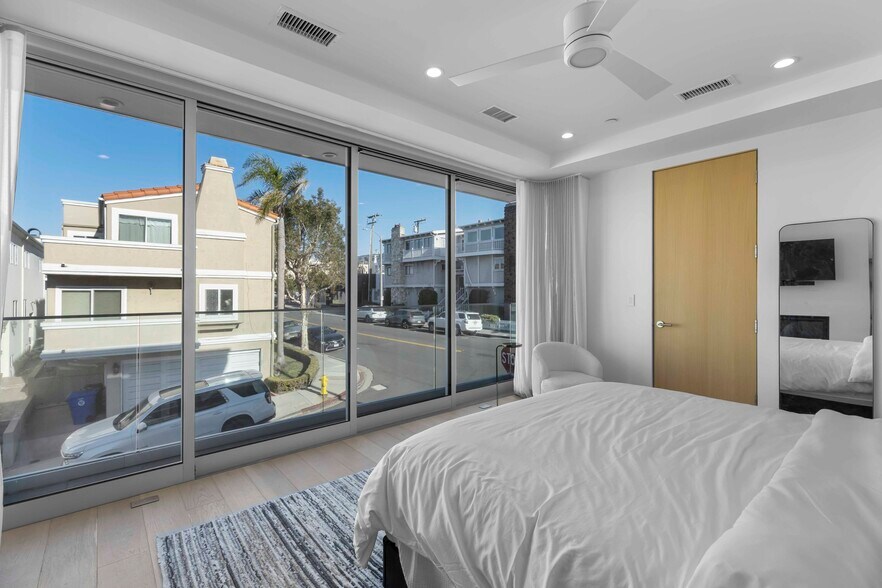 Building Photo - 2019 Highland Ave